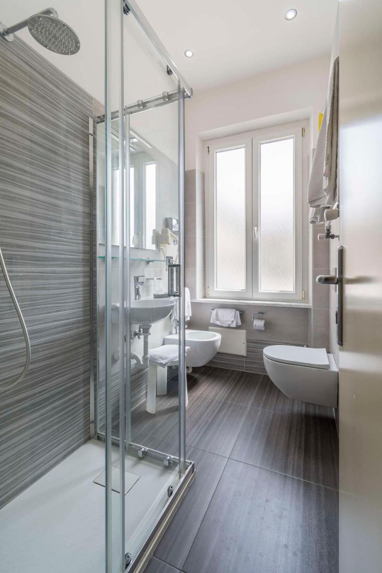 Hotel Roma Марина ди Маса Екстериор снимка
